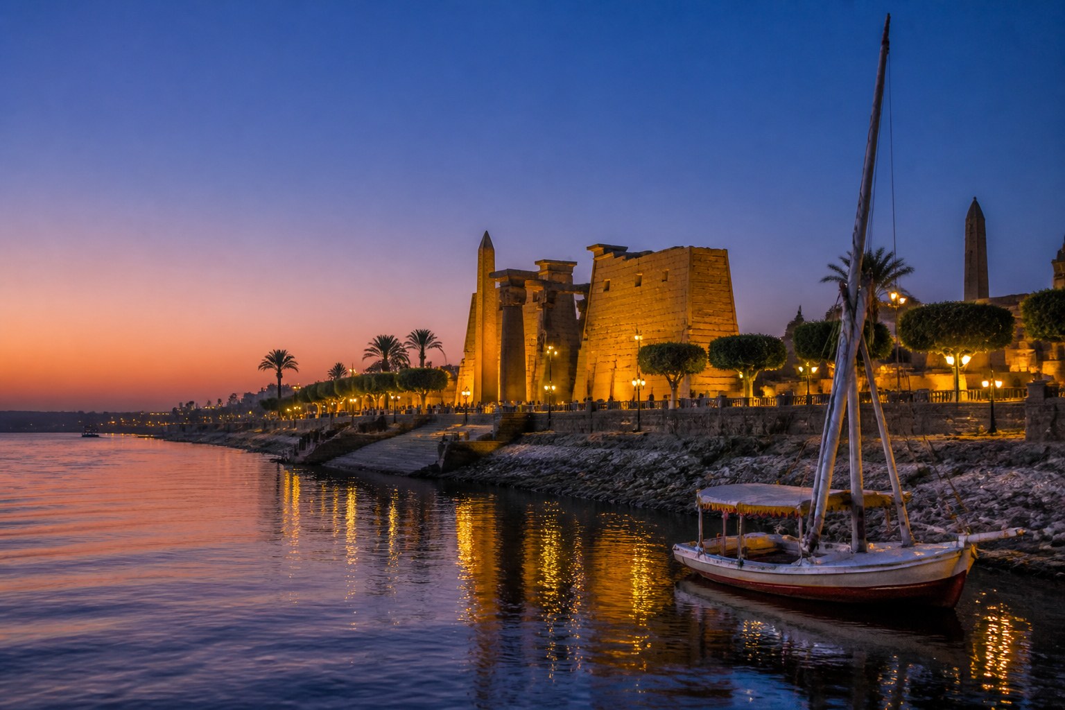Ab Luxor: private Tagestour durch Theben